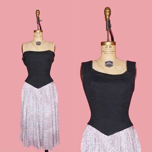 1980s-1990s CLUES COLLECTIONS. Drop Waist. LEOPARD Print. Fit & Flare Dress. S-M